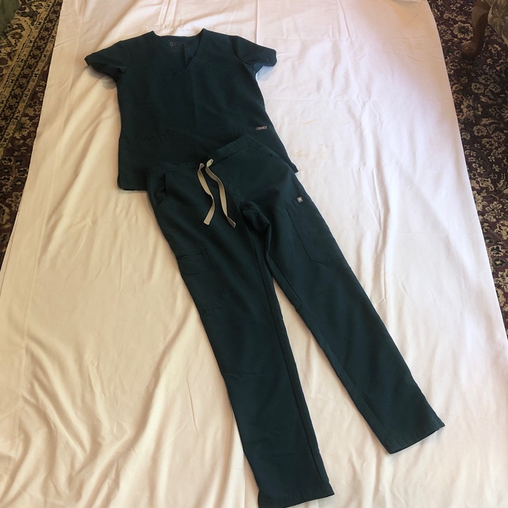 Figs Women's Scrub Set in Teal